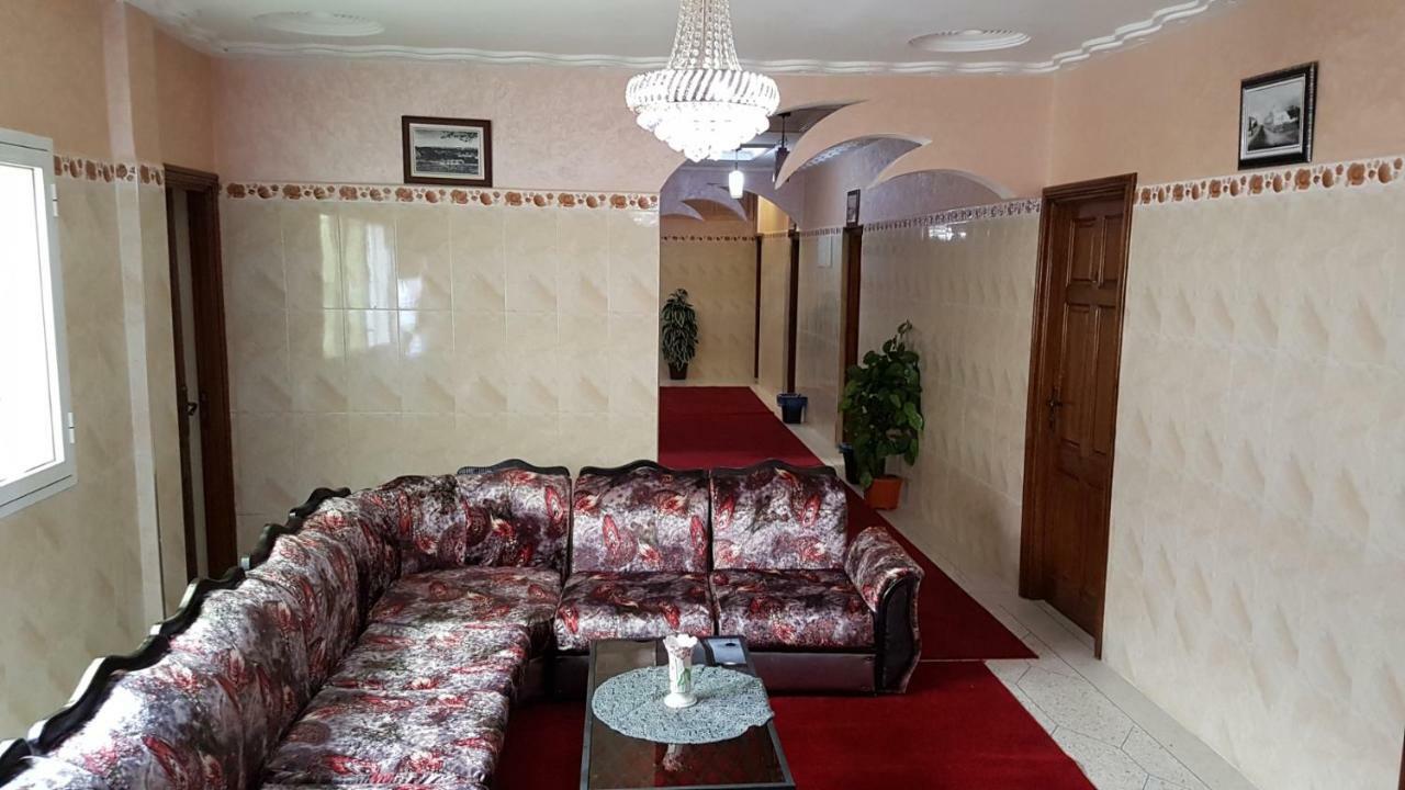 Hotel Nice 06 Миделт Екстериор снимка