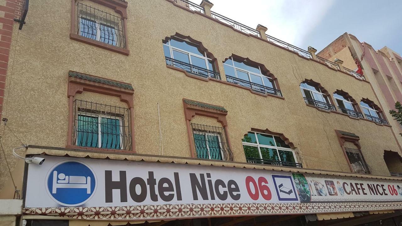 Hotel Nice 06 Миделт Екстериор снимка