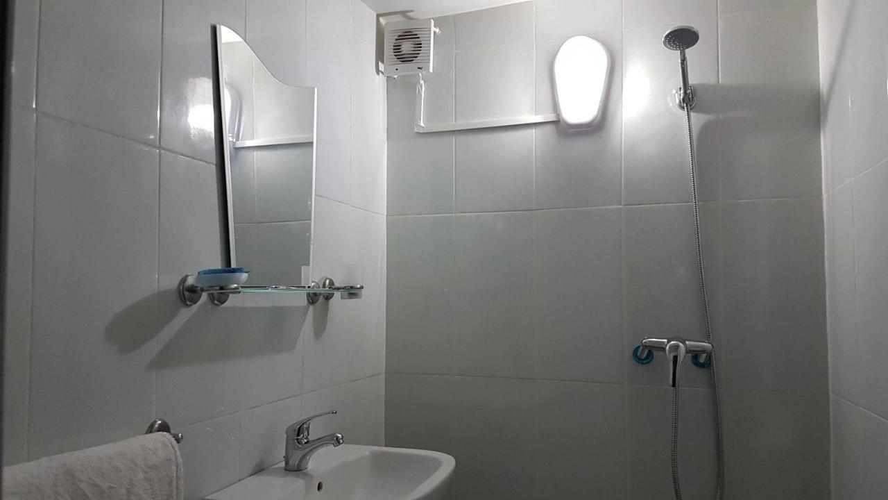 Hotel Nice 06 Миделт Екстериор снимка